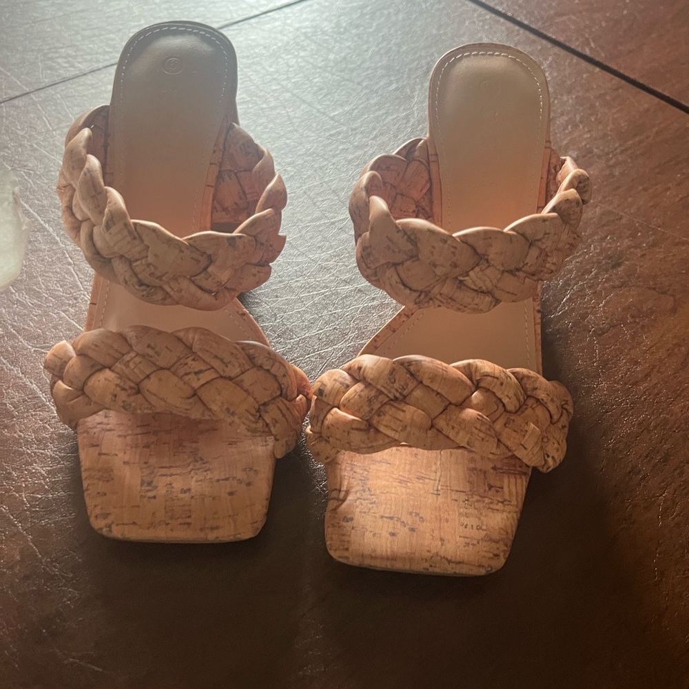 NWT Cork Sandals Size 6